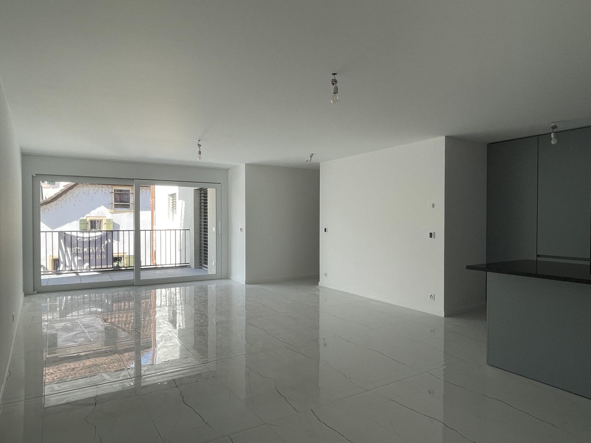 BAISSE DE PRIX ! Grand appartement neuf avec 2 balcons et parking