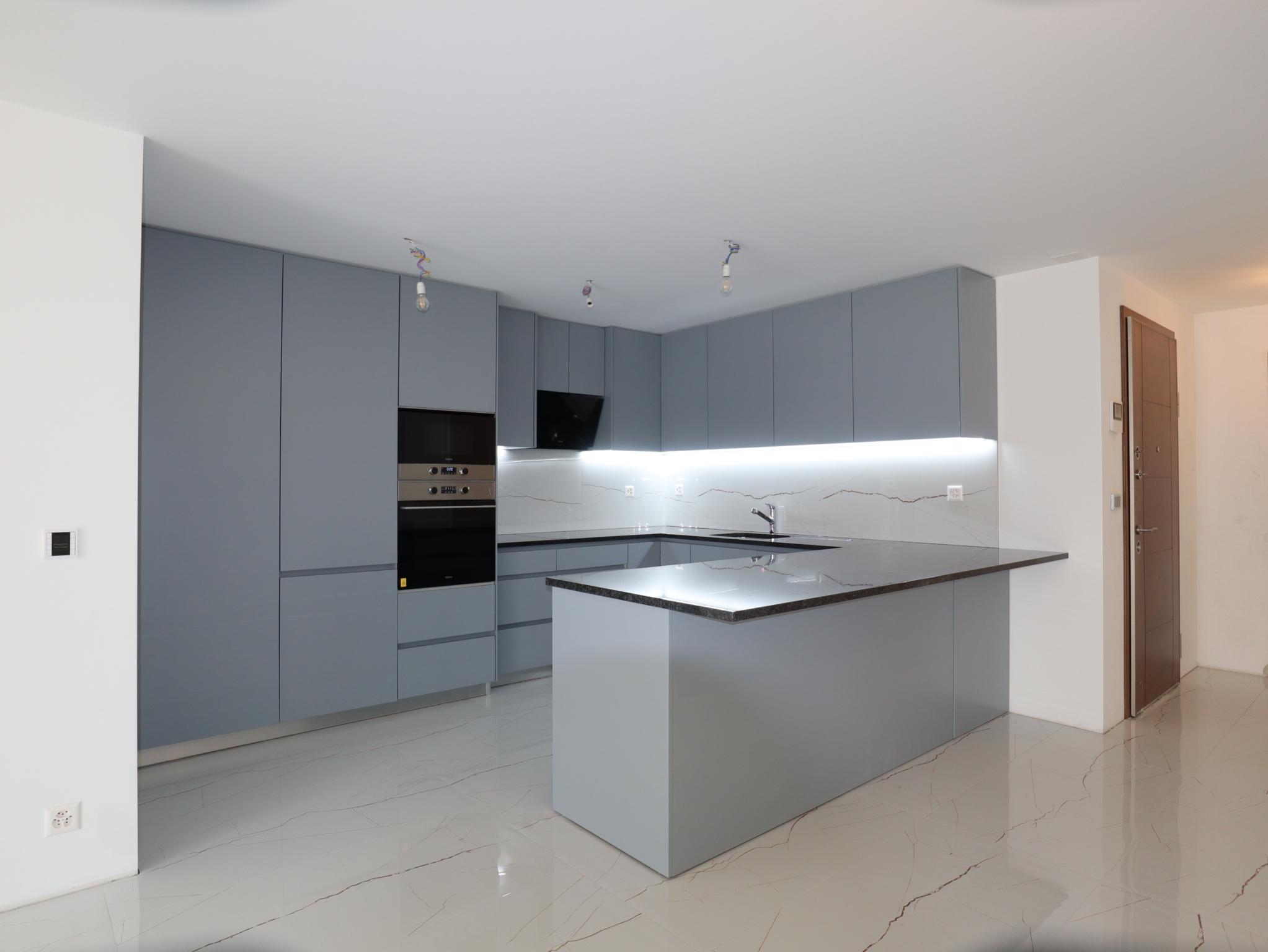 BAISSE DE PRIX ! Grand appartement neuf avec 2 balcons et parking