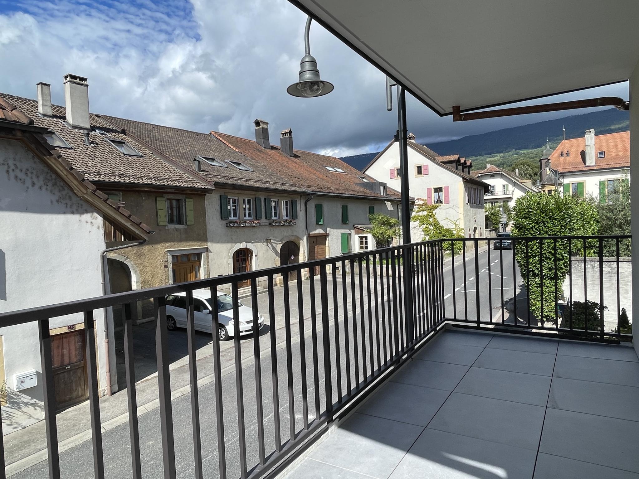 BAISSE DE PRIX ! Grand appartement neuf avec 2 balcons et parking