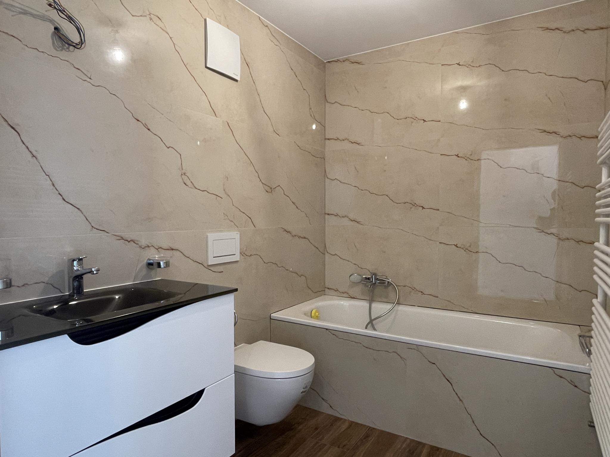 BAISSE DE PRIX ! Grand appartement neuf avec 2 balcons et parking