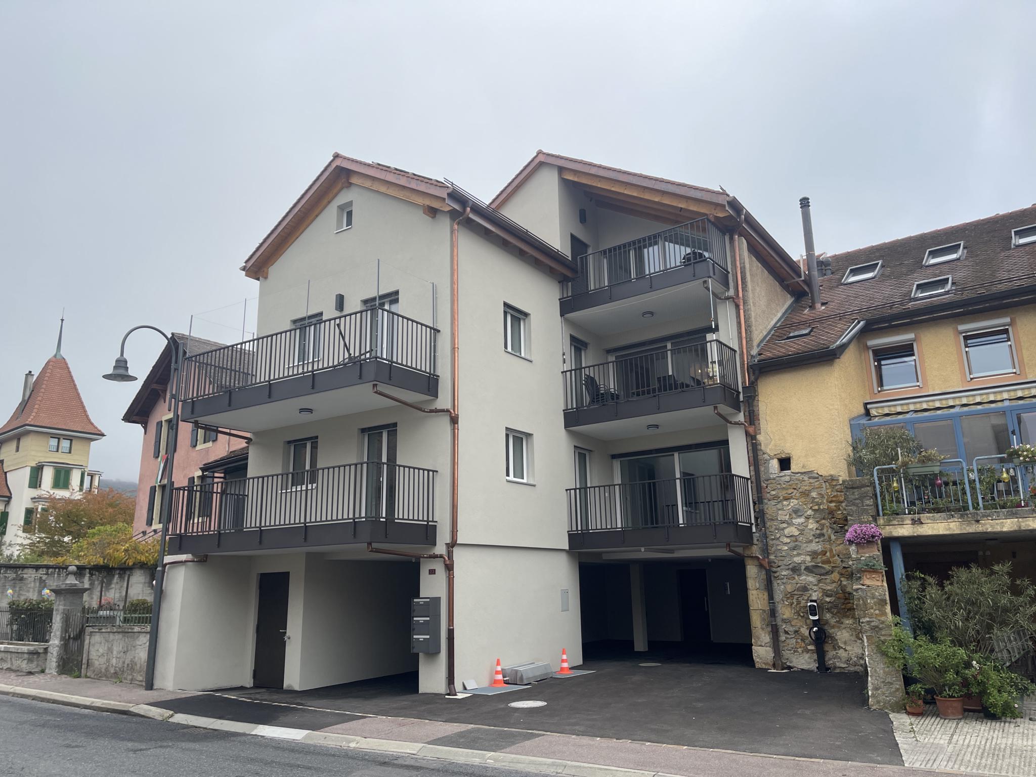 BAISSE DE PRIX ! Grand appartement neuf avec 2 balcons et parking