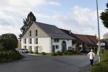 5.5 pièces à vendre sur plan. Environ 125 m2. Grande terrasse. Magnifique dégagement sur la chaîne des Alpes