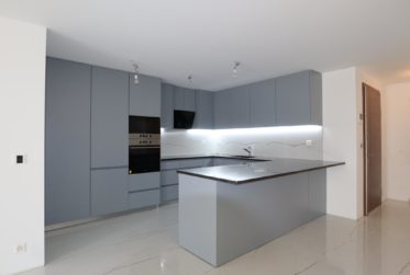 Au centre du village de Champagne - Spacieux appartement neuf avec 2 balcons et parking