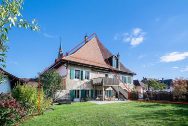 Maison villageoise de 2 appartements 3.5 et 6.5 pièces. Grand jardin. A Rances.