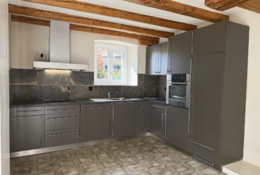 Grand duplex avec terrasse et jardin privatifs