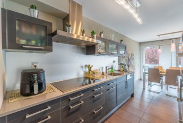 Bel appartement de 4.5 pièces avec grand balcon à deux pas du centre-ville, Rue Saint-Georges