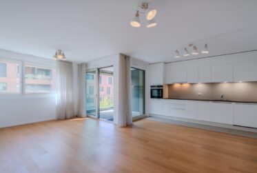 Appartement 3.5 pièces comme neuf avec loggia à Orbe
