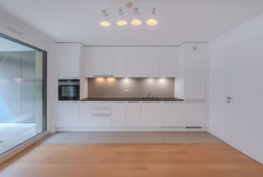 Appartement 3.5 pièces comme neuf avec loggia à Orbe