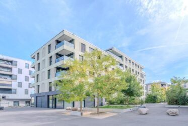 Appartement 3.5 pièces comme neuf avec loggia à Orbe